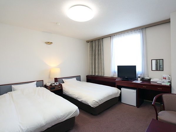 �y�c�C�����[���z���Ƒ��E���F�l���m��A���ЂƂ�l�ł������Ɗ����������ɍœK�Ȃ������ł��B