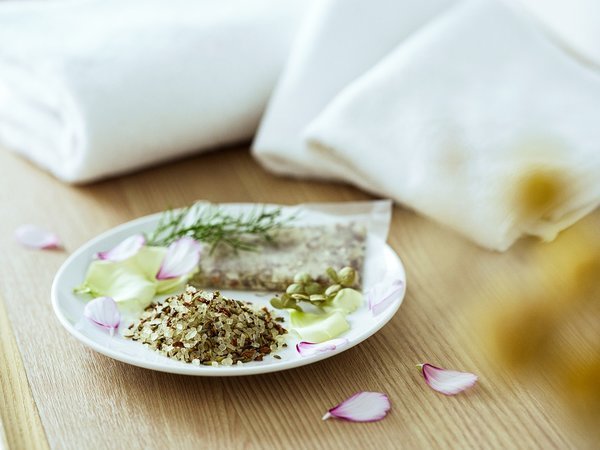 OMO3�����ԍ� by ���샊�]�[�g�F�o�X�\���g�̍���ƂƂ��ɁA���났�̖���B