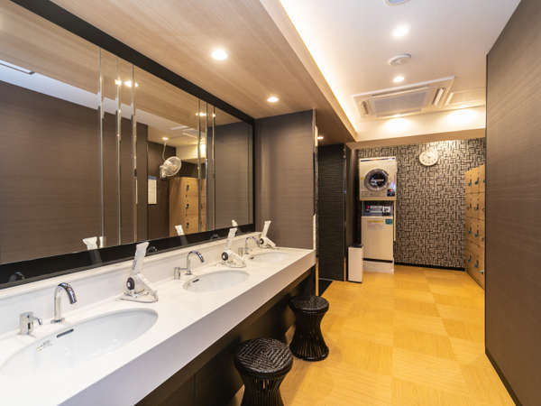 �A�p�z�e���q���V�����w�O�r�F�嗁�a�u���v�̓��v