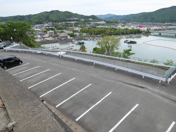 �T�̈�z�e�� ���H�F