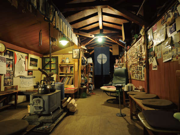 �y�O������z���ΘH�ΔȂ̏����ȉ���h�B���ʖL�x�ȑ傫�ȘI�V���C�������I