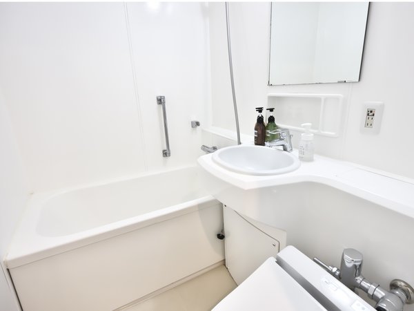 �o�X���[��