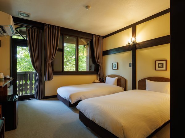 X^_[hcC[@̊Oɂ͐̎RL܂B