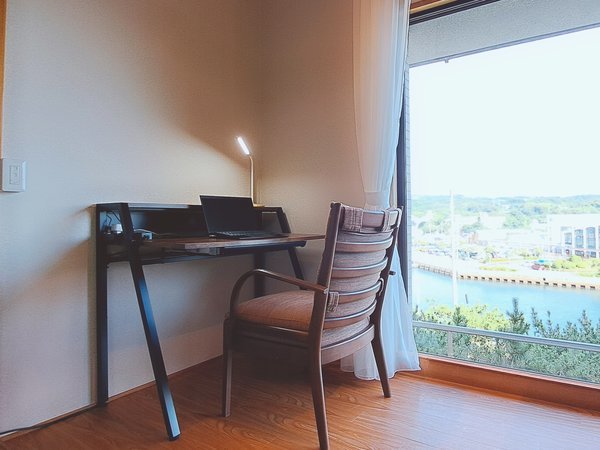 �r���[�z�e�����F���[�N�X�y�[�X
