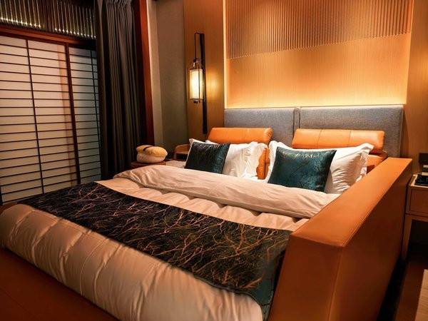 �q�����F�s���J�t�C��]�ށA���̏o�������邨�����ł��B