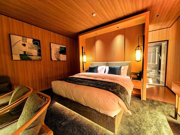 ��p�뉀�ƘI�V�������������O�W���A���[�X�C�[�g