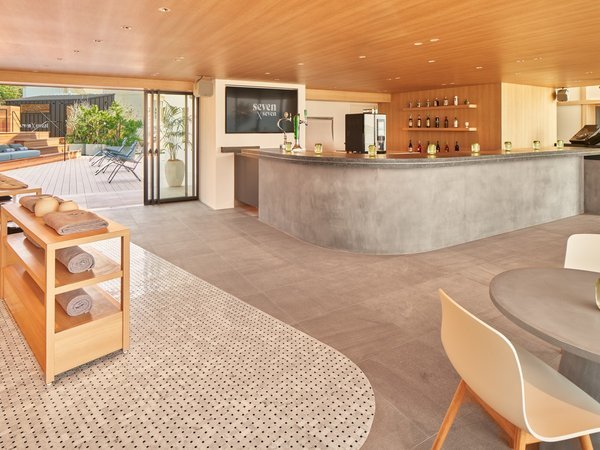 ���X�g����