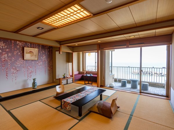 【和室13畳 大山と日本海を望む露天風呂付客室】3階のお部屋