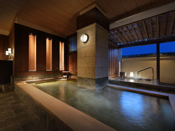 【海星の湯・内湯】大浴場「海星の湯」には露天風呂、寝湯（露天）がございます。