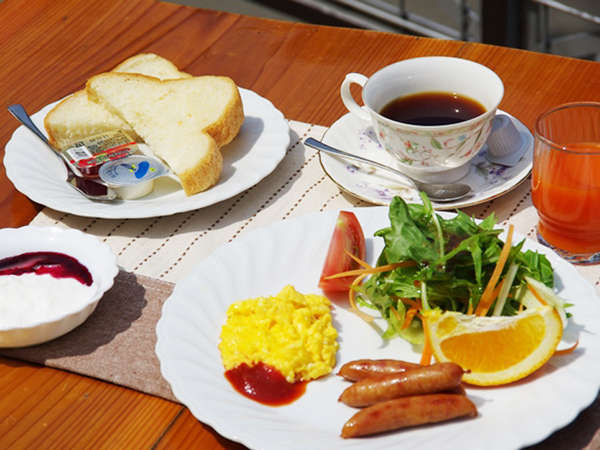 朝食（一例：プレート）宿泊日によって朝食の内容は異なります。