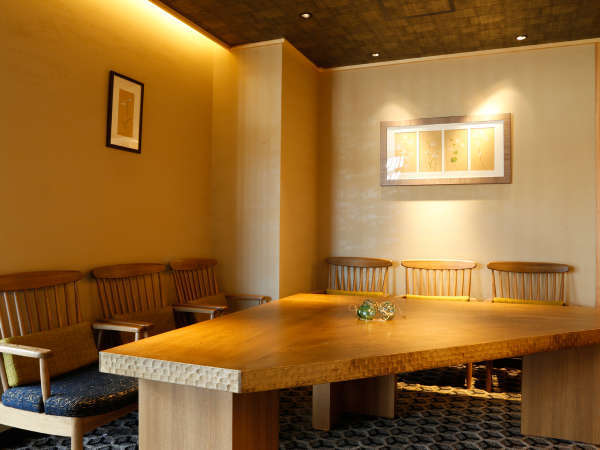 �����h�@�C�̌O��AWAJISHIMA�F�t���[���E���W�i1�K�j