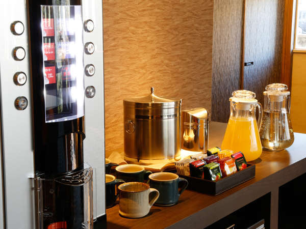 �����h�@�C�̌O��AWAJISHIMA�F�t���[���E���W�i1�K�j