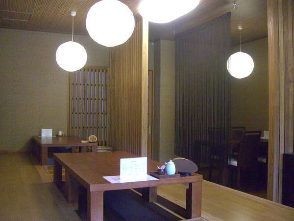 ���H����