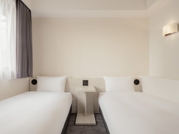 �y�c�C���z2025�N12�����j���[�A���̋q��/�n���E�b�h�d�l�\