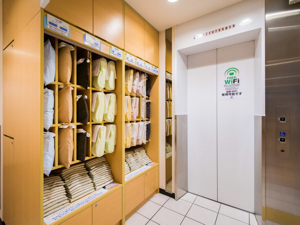 �X�[�p�[�z�e�������E���{���O�z�O�F�I�ׂ閍��