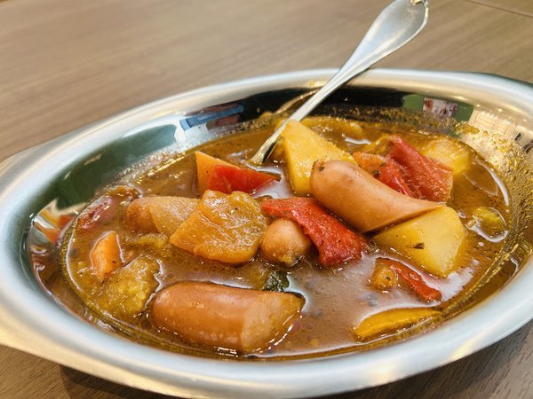 �X�}�C���z�e���D�y�������̓�F�J���[�̐H�ה��
