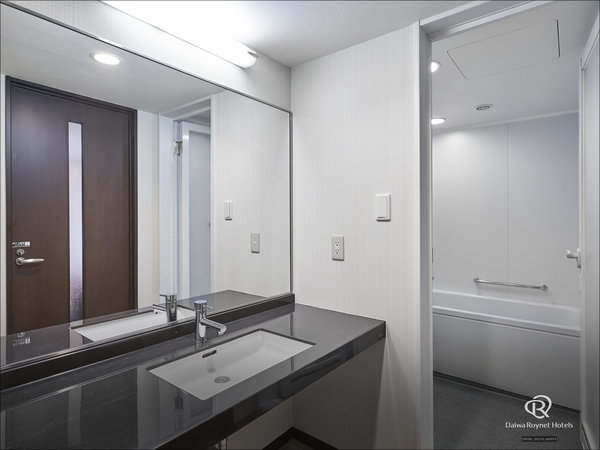 �q�o�X���[���r�v���~�A���_�u�����[���E�W���j�A�X�C�[�g���[���̂݃Z�p���[�g�^�C�v�ł��B