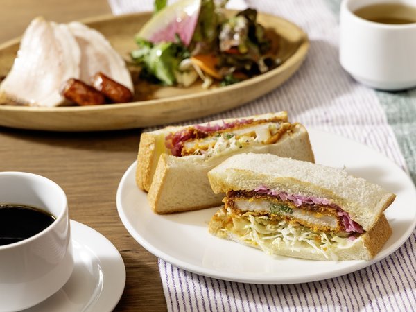 KOKO HOTEL ���É��h South�F�y���H�z�I�ׂ郁�C���f�B�b�V���i�T���h�C�b�`�j