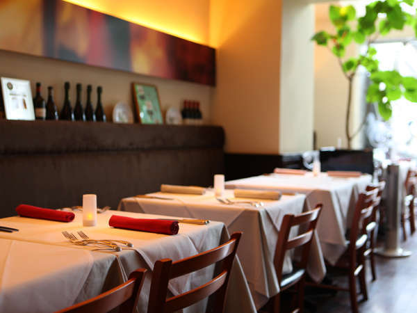 �j�n�j�n�@�g�n�s�d�k�@���Éw�O�FTrattoria SUOLO �X��