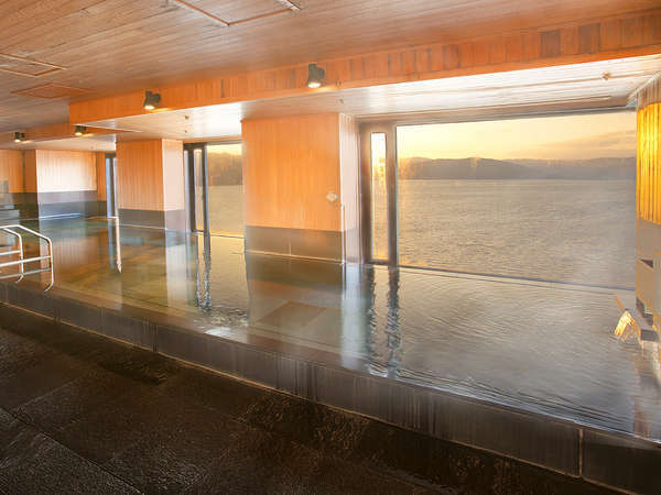 ＞【14F温泉展望浴場】14階から信州の雄大なパノラマが広がります