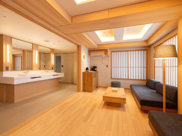 �t�@�~���[�X�C�[�g�@���r���O