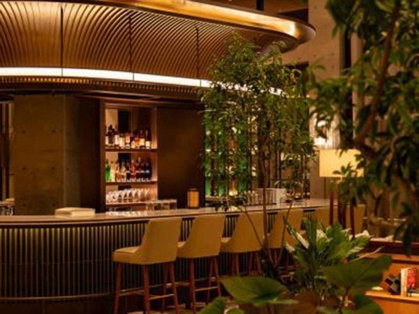 �f�q�d�d�m�h�s�x �h�v�`�s�`�FLounge&Bar �] ���E���W���o�[�]