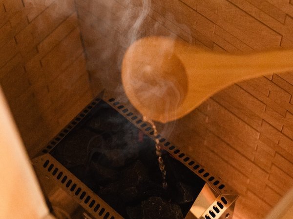 ���b�`�����h�z�e�����Fsauna���[���@�Z���t���E����