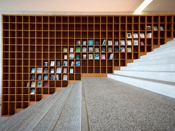 �����ȏꏊ�ŁA�A�[�g�ɐG��āB