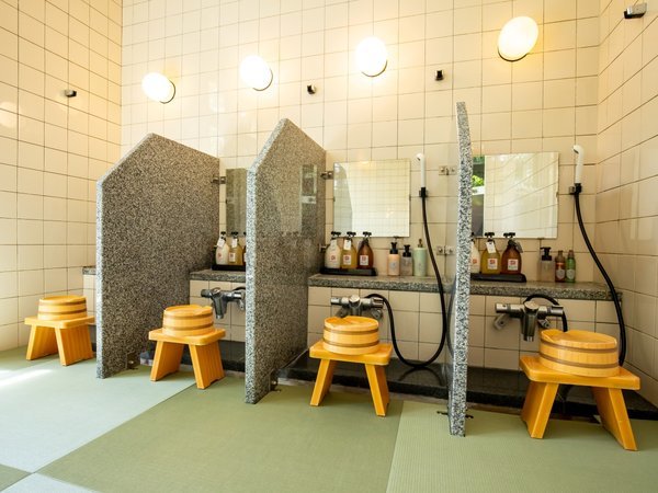 *y嗁E[fzSʏ~Ƀj[A􂢏͊Â炭AnCnCԂSB