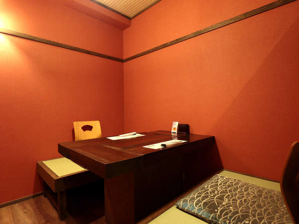 *�����ŗ�����������ԂŁA���H�������y���݂�������