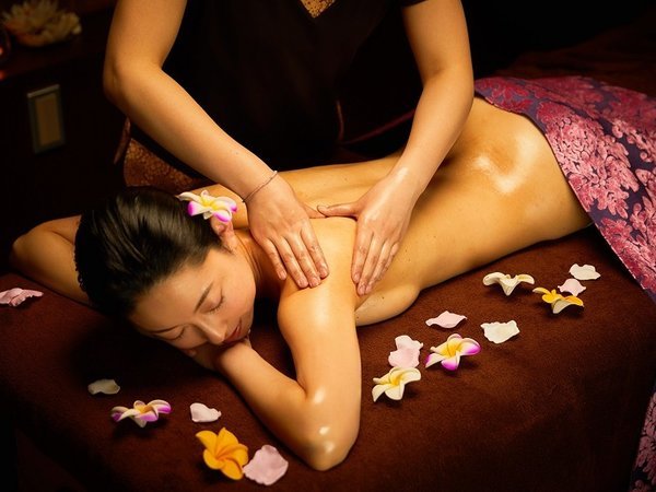 ���@YUNOHANA RESORT�@����F�y�S�g�̃P�A�z