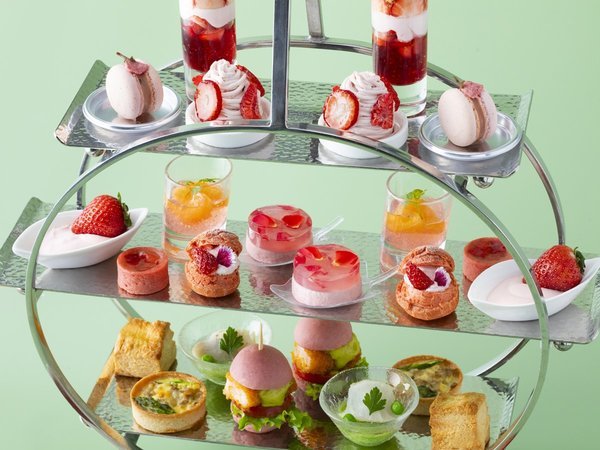 �n�C�A�b�g ���[�W�F���V�[ ���l�F�X�C�[�c