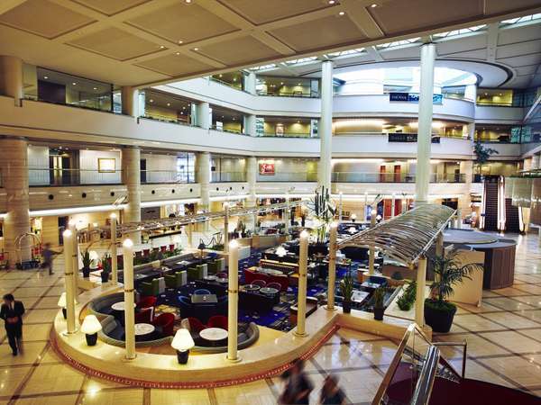 �z�e���G���g�����X�����ƁA�S�n�悢���������̋�Ԃ�����܂��B