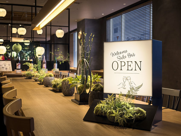 �V�R����@�䏊�̓��@�X�[�p�[�z�e�����s�E�l���͌����F�������������ԂŁA���������