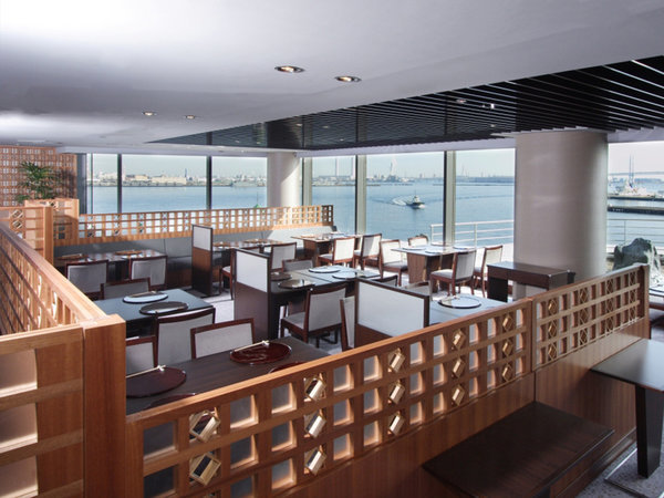 ���R�n�} �O�����h �C���^�[�R���`�l���^�� �z�e�� by IHG�F���X�g�����ŁF�a��H