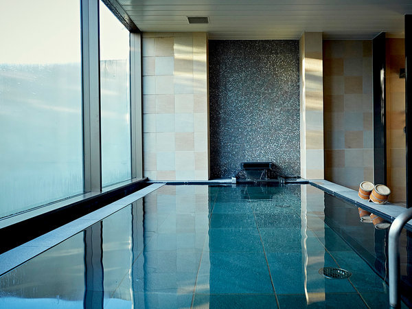 �u���ό��z�e���@�U�@�x�C�X�C�[�g�F����C���[�W