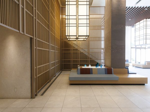 �y���r�[�z�ǖʂ̊i�q��s���Řa�̃e�C�X�g�����ꂼ��\�����Ă��܂��B