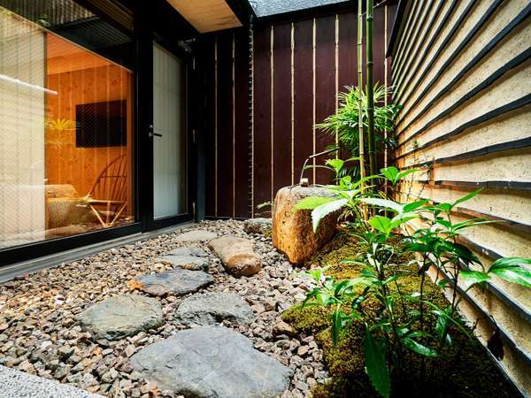 �y�a�c�C��S�z�v���C�x�[�g�K�[�f���@�S�̖����ƂȂ邨��