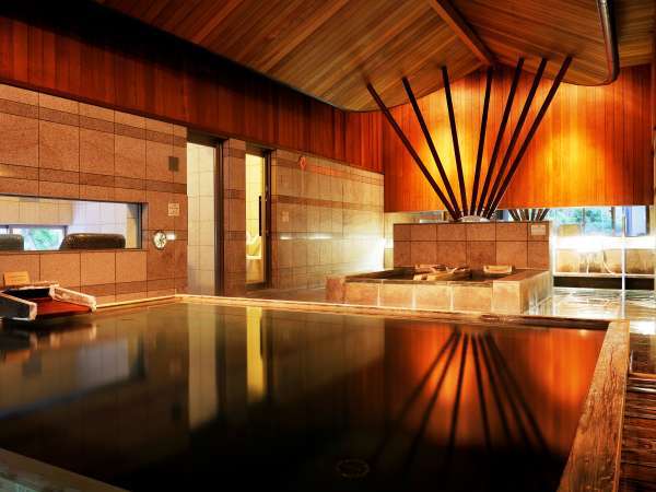【大浴場】朝夕入替制の2つの湯殿で、8種13通りの湯浴みを楽しめます