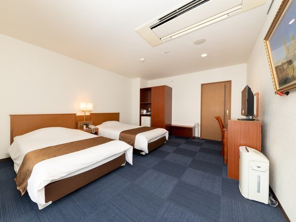 *【湖側洋室ツイン(一例)】ご家族やご夫婦・恋人と、琵琶湖を眺めながらのんびり♪