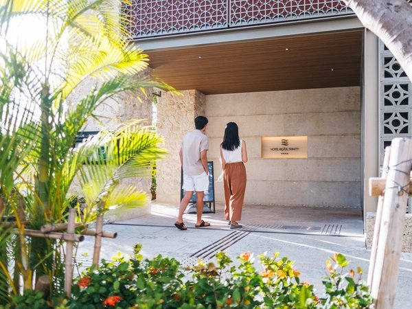 �z�e�����\���g���j�e�B�ߔe�̊O�ώʐ^