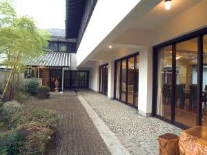 yado