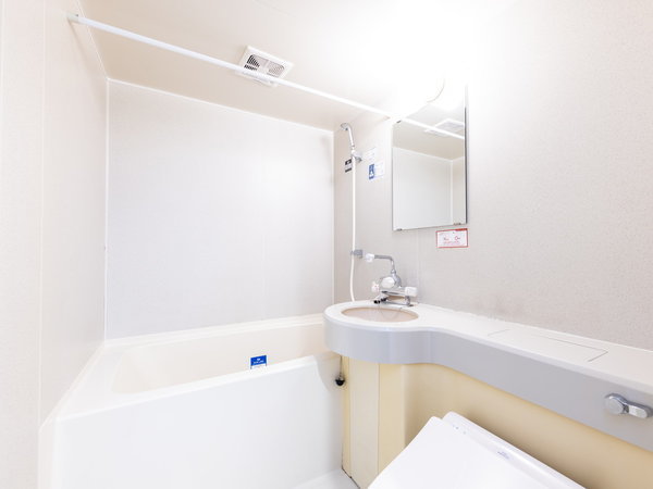 ���j�b�g�o�X���[��