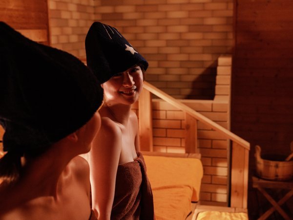 ���ʉ���X�^�[���C�g�z�e�������ӂ�cafe���V�ق̎{�ݎʐ^3