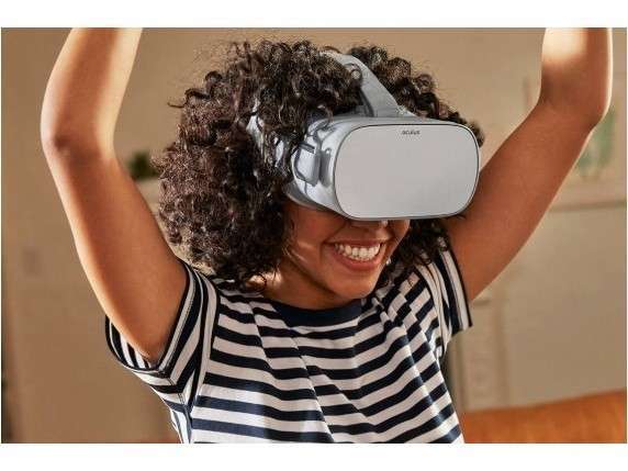 �ςȃz�e���v���~�A �ޗǁFVR�^Oculus Go�i�L���j