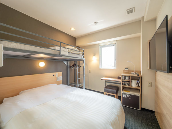 �u�X�[�p�[���[���v�z�e���ł͒�������i�x�b�h�̂������ł�