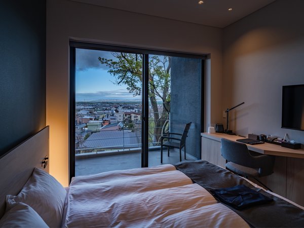 �m�c�C���n�e���X�t��