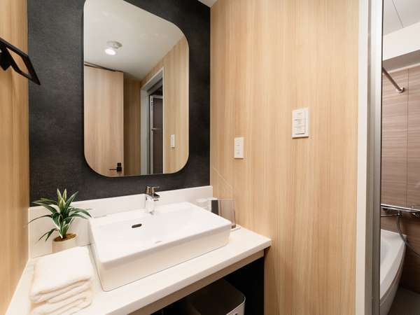 �o�X���[��