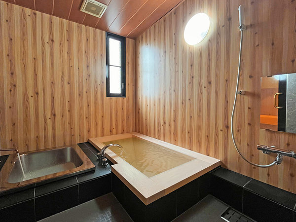 26�N���j���[�A�����v���C�x�[�g�T�E�i�{�w���C���c�C���^33����