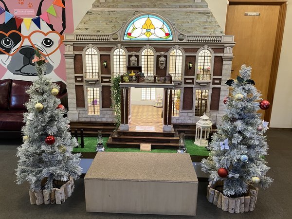 �h�b�O�n�E�X�ƃN���X�}�X�c���[